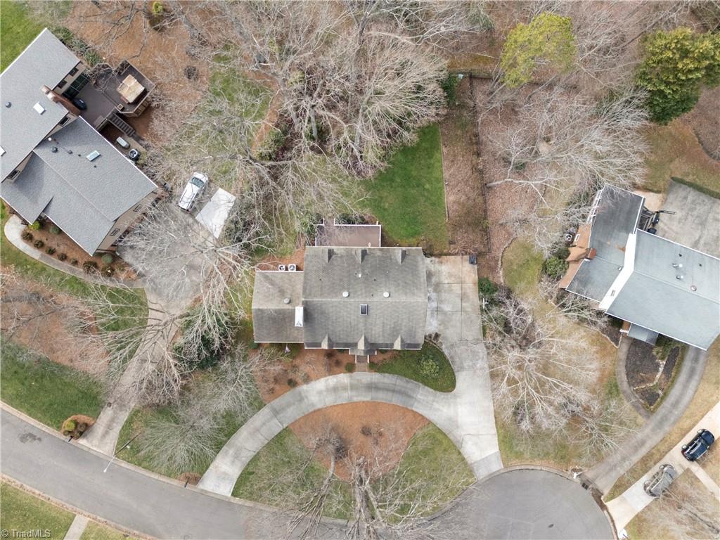 Winston-Salem, North Carolina 27104, United States, 3 Bedrooms Bedrooms, ,4 BathroomsBathrooms,Residential,Pending,1708