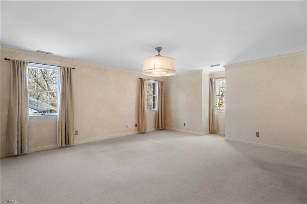 Winston-Salem, North Carolina 27104, United States, 3 Bedrooms Bedrooms, ,4 BathroomsBathrooms,Residential,Pending,1708