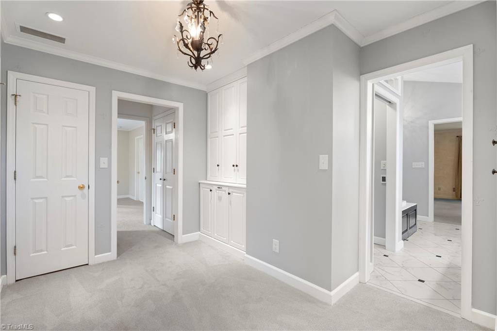 Winston-Salem, North Carolina 27104, United States, 3 Bedrooms Bedrooms, ,4 BathroomsBathrooms,Residential,Pending,1708