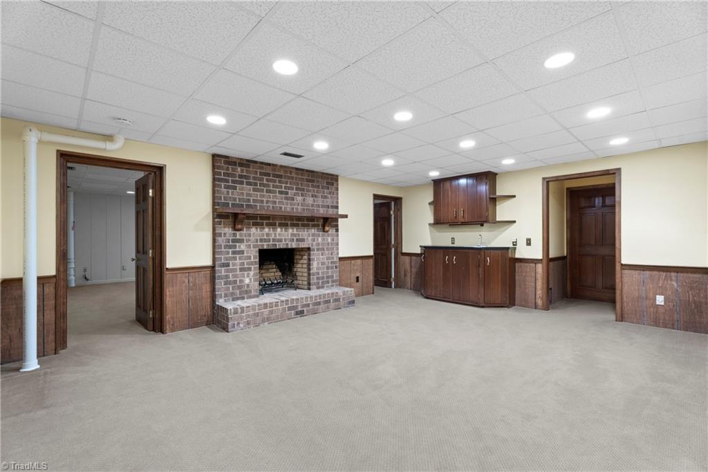 Winston-Salem, North Carolina 27104, United States, 3 Bedrooms Bedrooms, ,4 BathroomsBathrooms,Residential,Pending,1708