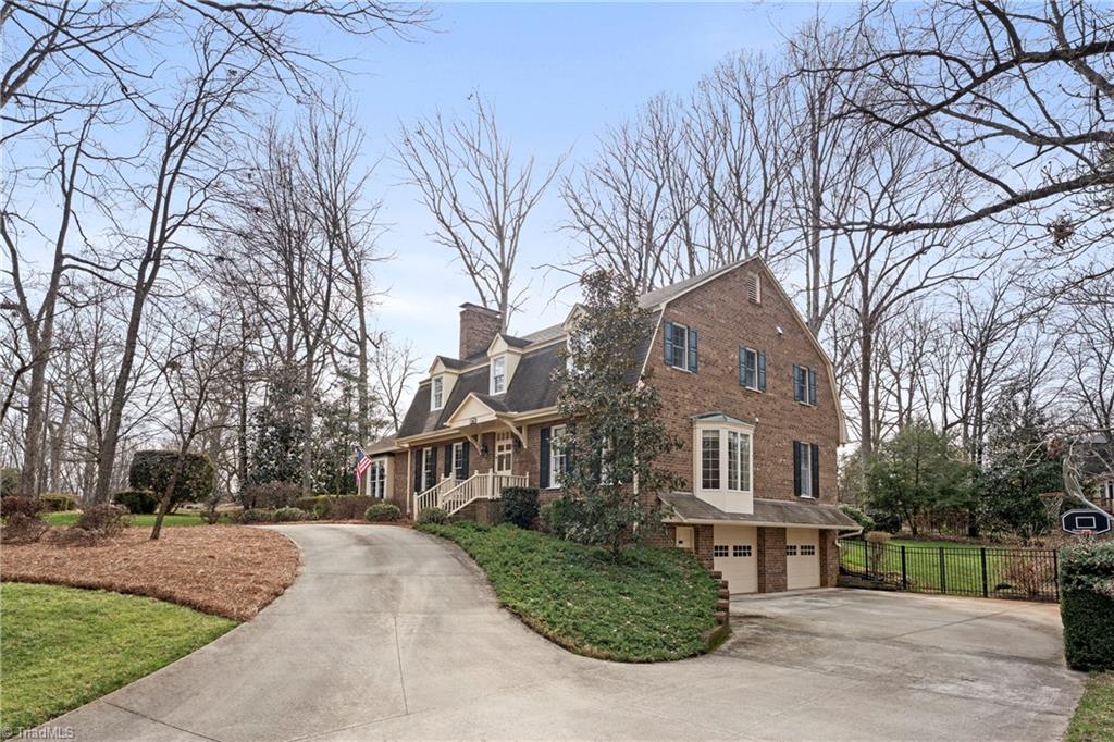 Winston-Salem, North Carolina 27104, United States, 3 Bedrooms Bedrooms, ,4 BathroomsBathrooms,Residential,Pending,1708