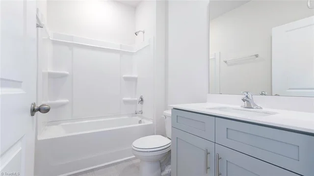 6556 Grogan Hill Road, photo 5 of 21