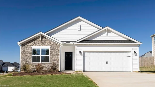 6556 Grogan Hill Road, photo 2 of 21