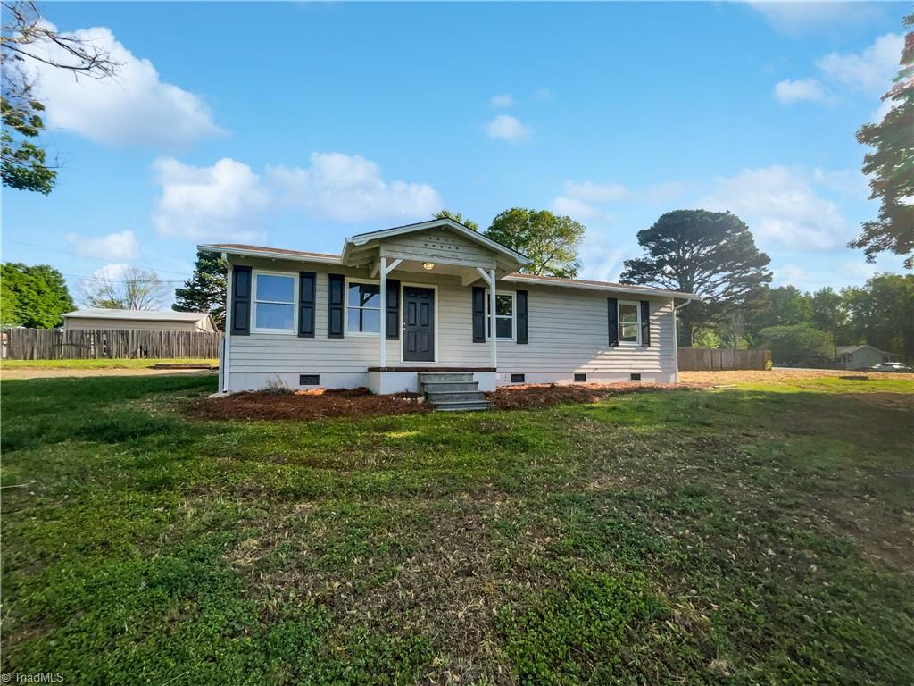 3916 Rollingwood Court, Trinity, North Carolina image 1