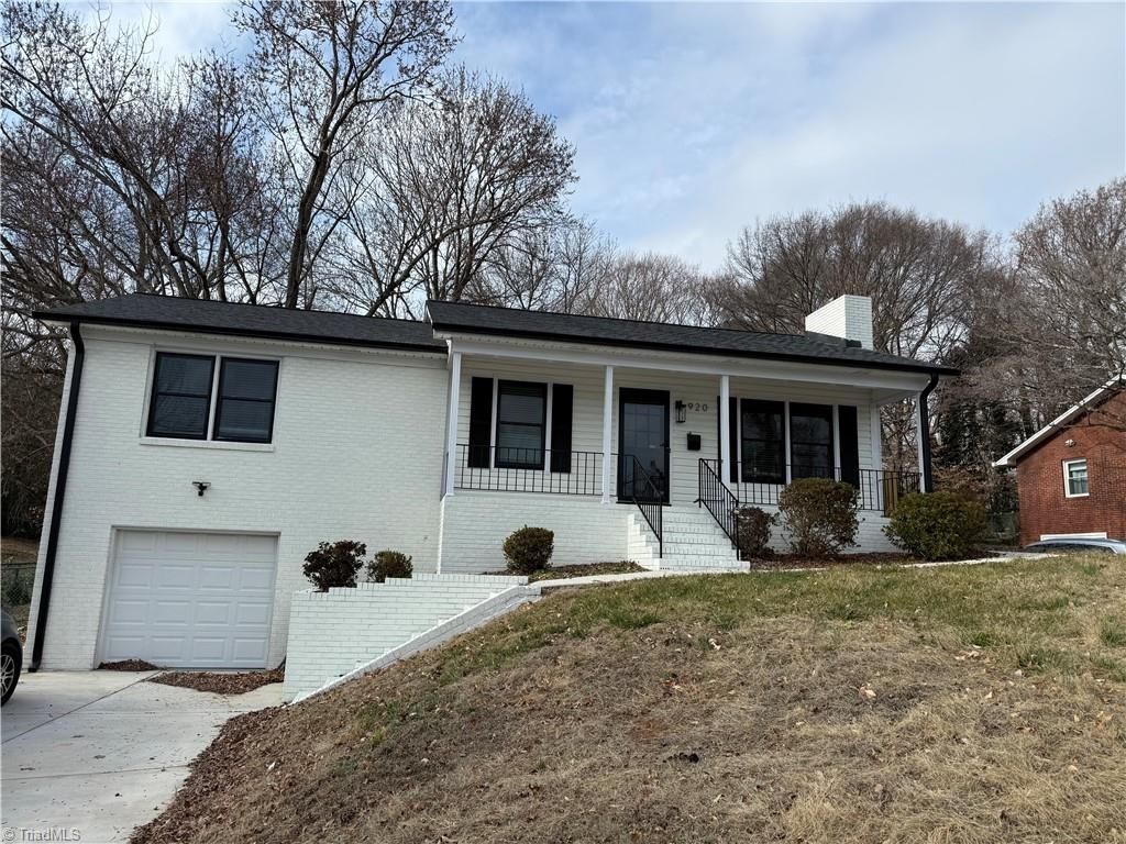 Photo of 920 Gales Avenue, Winston-Salem, NC 27103 (MLS # 1207571)