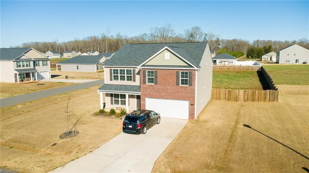 Photo of 109 Bunting Drive, Lexington, NC 27295 (MLS # 1214458)