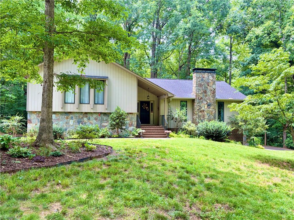 Photo of 2224 E Old US Highway 421 Hwy, Hamptonville, NC 27055 (MLS # 1224552)