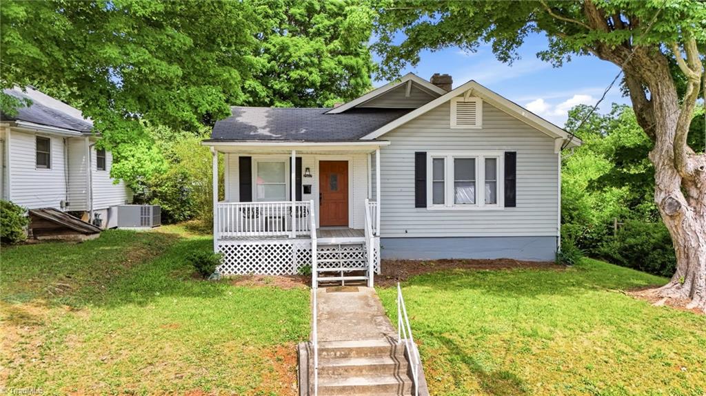 Photo of 2507 Stockton Street, Winston-Salem, NC 27127 (MLS # 1236992)