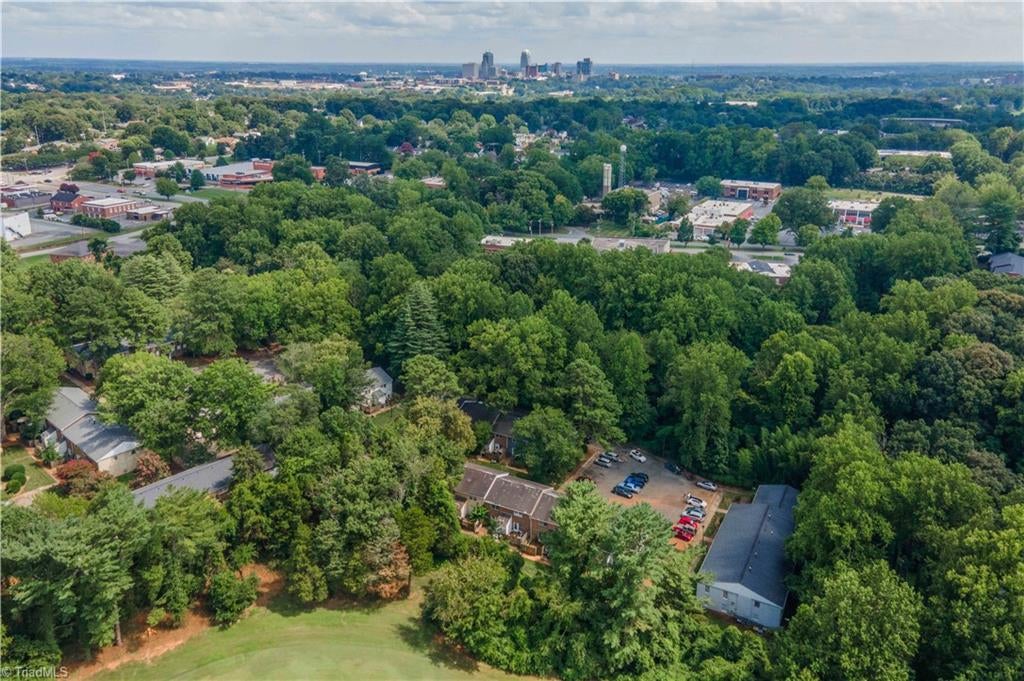 Photo of 2811 Bleeker Square #F, Winston-Salem, NC 27106 (MLS # 1230644)