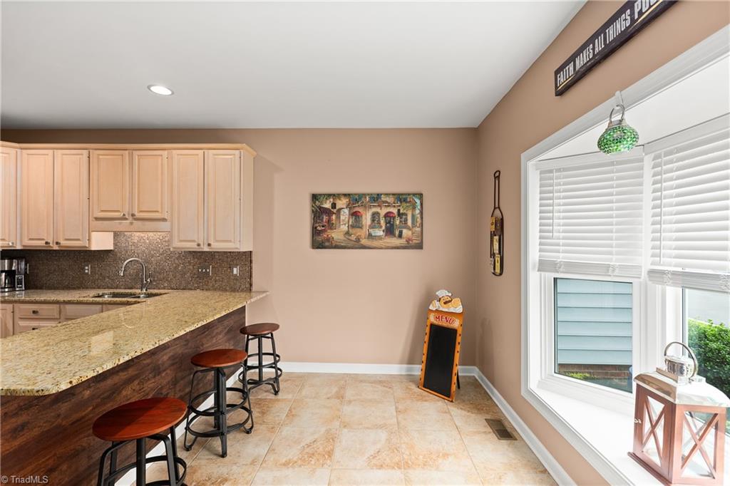 3746 Cardinal Downs Drive, Greensboro, North Carolina image 12