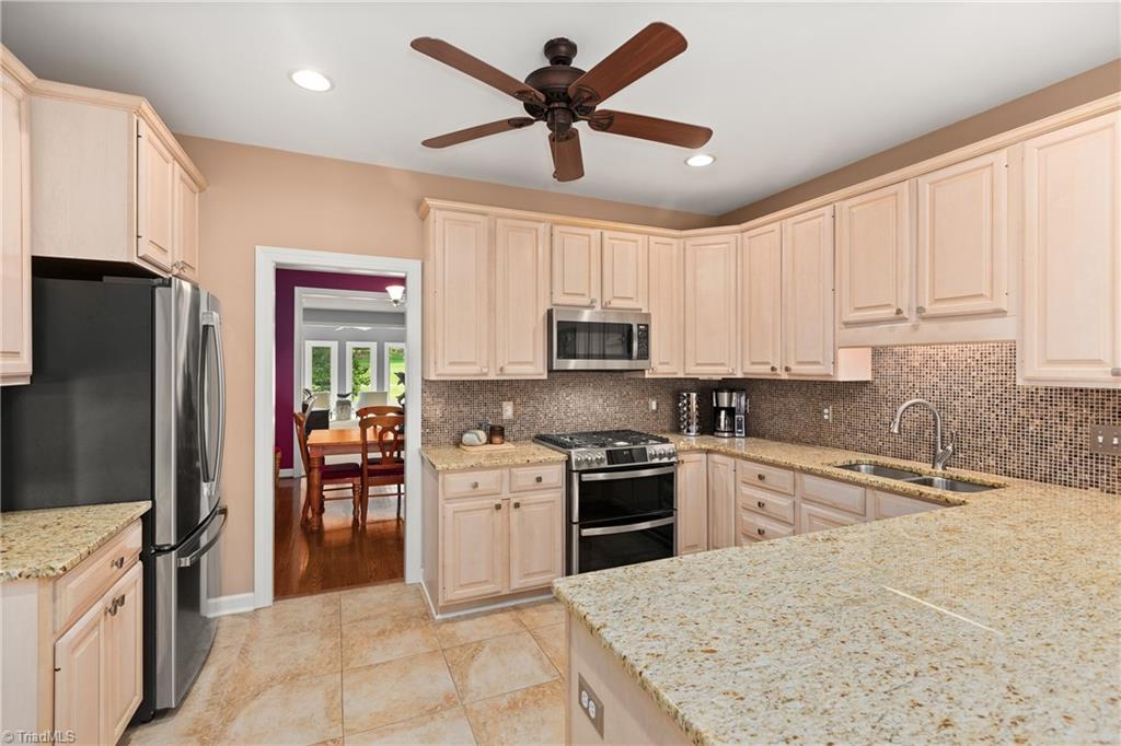 3746 Cardinal Downs Drive, Greensboro, North Carolina image 10