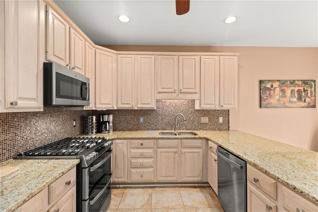 3746 Cardinal Downs Drive, Greensboro, North Carolina image 8