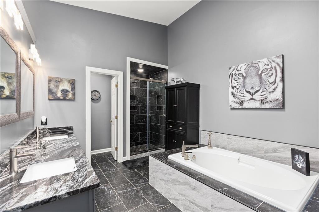 3746 Cardinal Downs Drive, Greensboro, North Carolina image 30