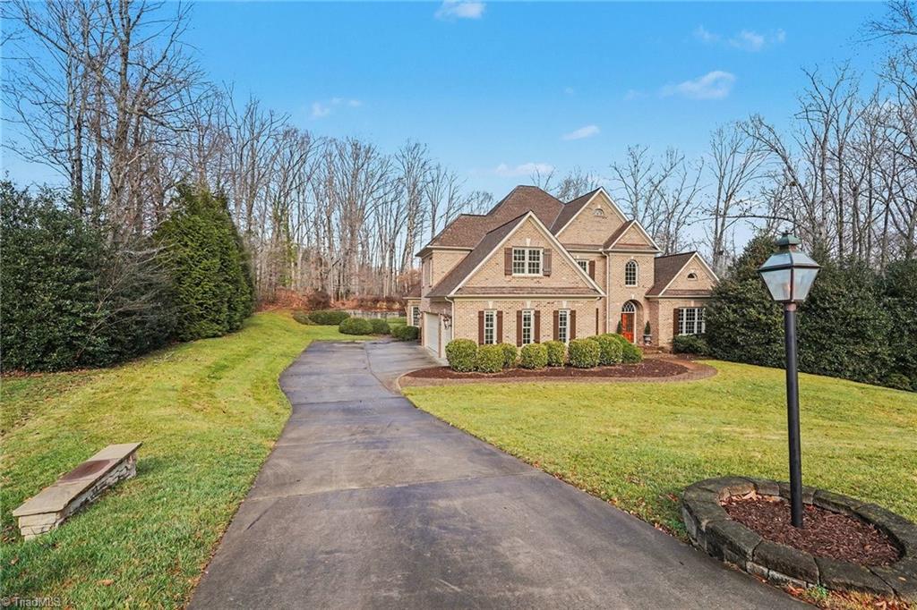 5902 Snow Hill Drive