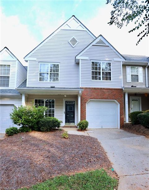 Townhouse For Sale - 36 Josephine Circle<br/> Greensboro, NC 27410