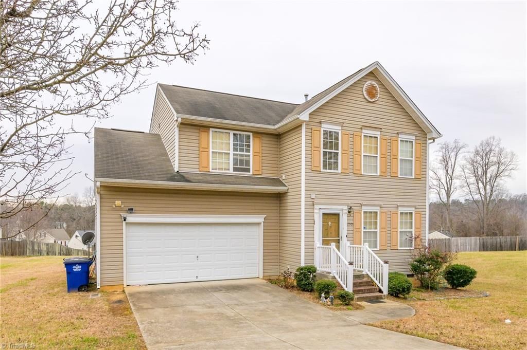 Photo of 2301 Naomi Drive, Winston-Salem, NC 27127 (MLS # 1207413)