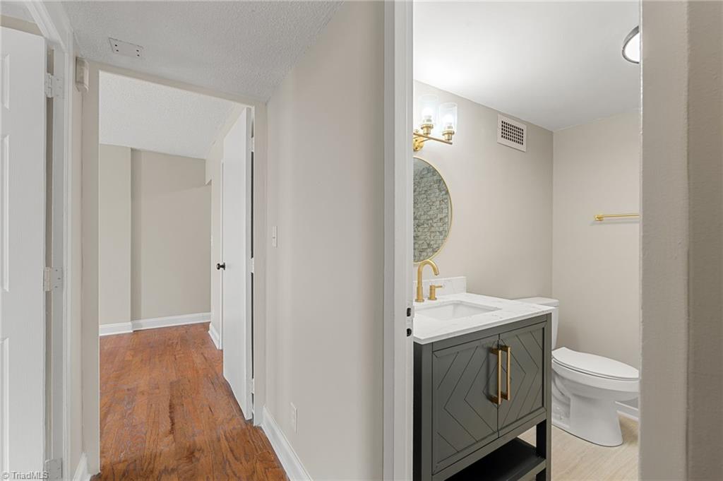 1101 N Elm Street #103, Greensboro, North Carolina image 25