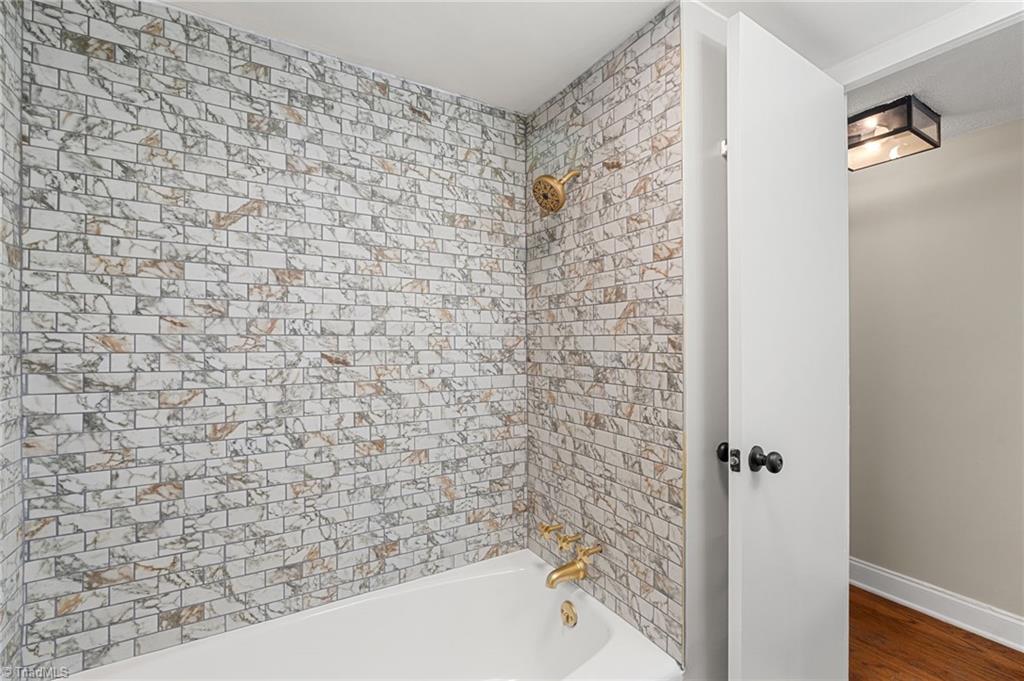 1101 N Elm Street #103, Greensboro, North Carolina image 27