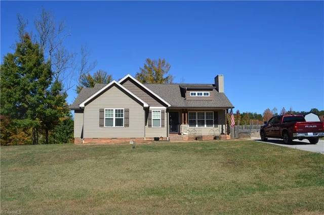 340 Price Street, photo 5 of 35