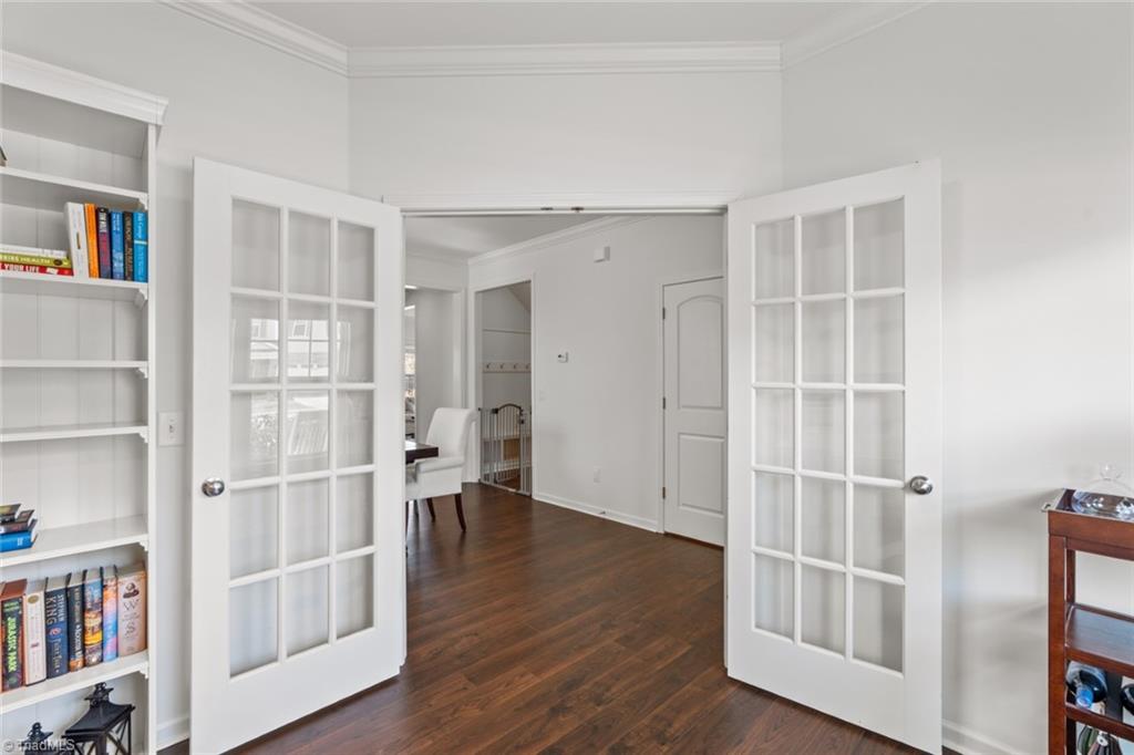 Winston-Salem, North Carolina 27103, United States, 3 Bedrooms Bedrooms, ,3 BathroomsBathrooms,Residential,Pending,76660