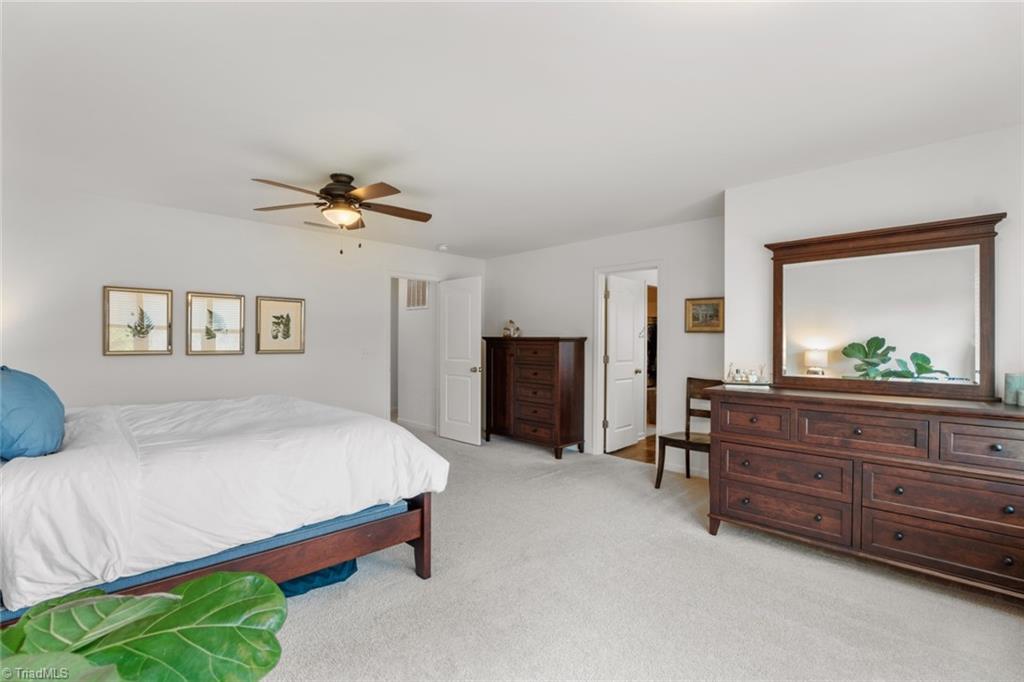 Winston-Salem, North Carolina 27103, United States, 3 Bedrooms Bedrooms, ,3 BathroomsBathrooms,Residential,Pending,76660