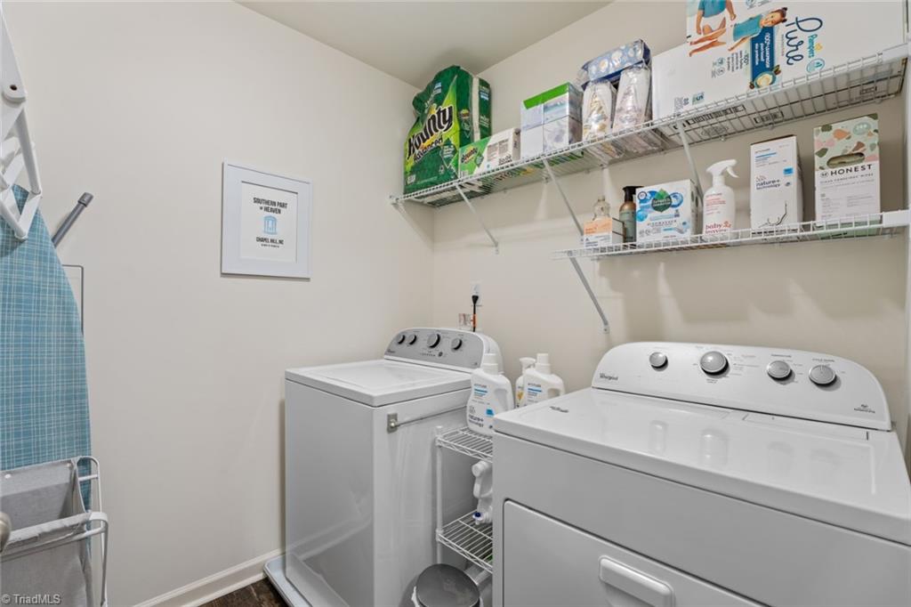 Winston-Salem, North Carolina 27103, United States, 3 Bedrooms Bedrooms, ,3 BathroomsBathrooms,Residential,Pending,76660