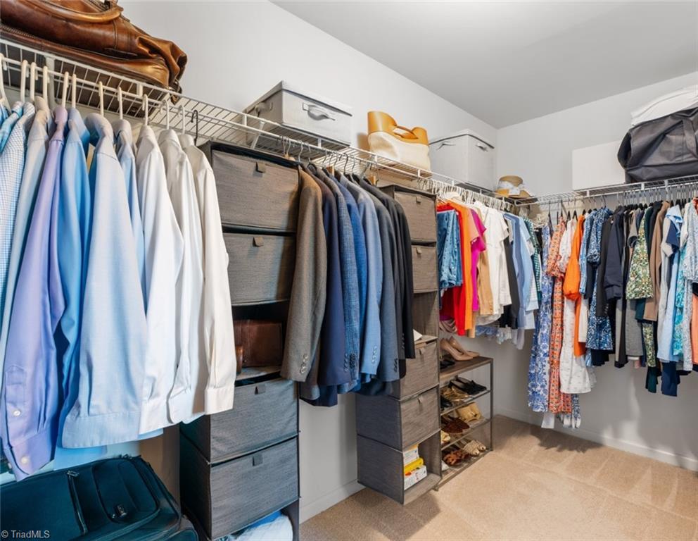 Winston-Salem, North Carolina 27103, United States, 3 Bedrooms Bedrooms, ,3 BathroomsBathrooms,Residential,Pending,76660