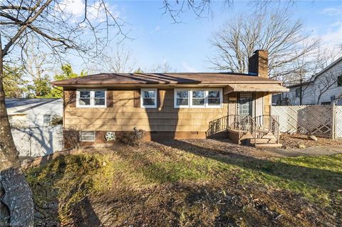 435 Hyde Street Burlington NC 27217