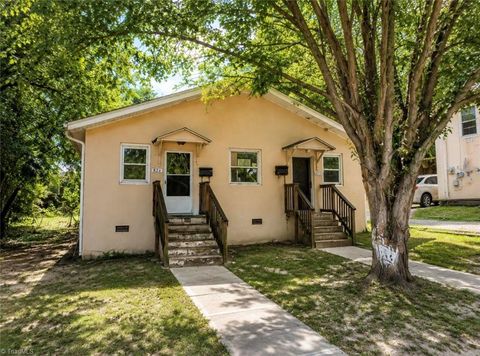 Multifamily For Sale - 858 Willow Street<br/> Mount Airy, NC 27030