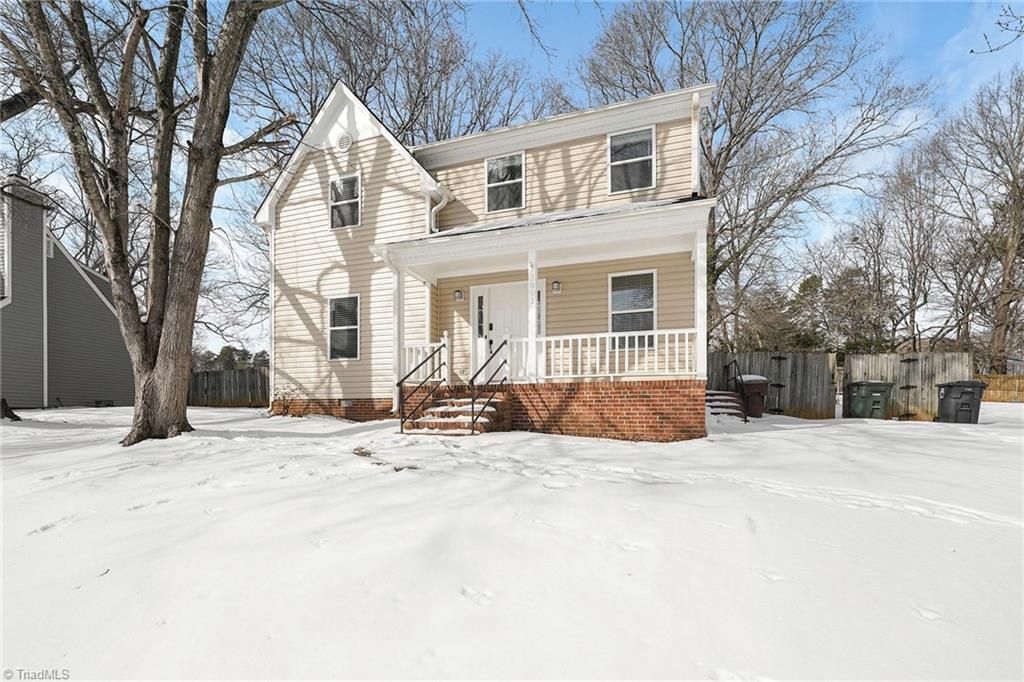 Photo of 3801 Pineway Drive, Greensboro, NC 27405 (MLS # 1208355)