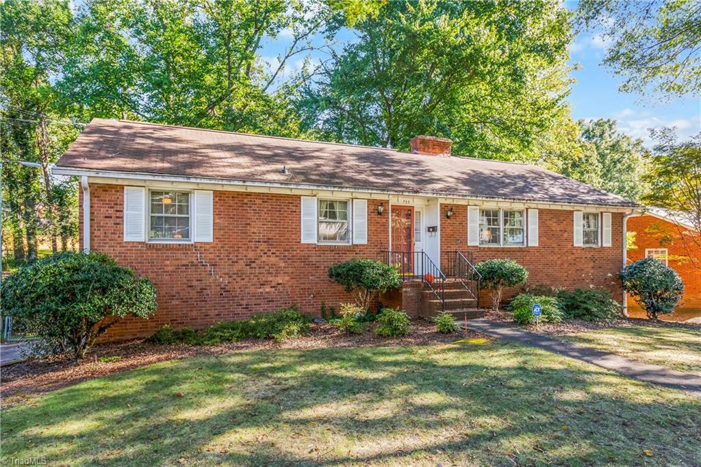 753 Elderwood Avenue