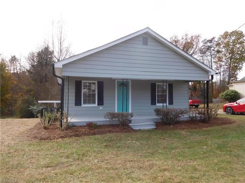 3830 Robinhood Road Winston-Salem NC 27106