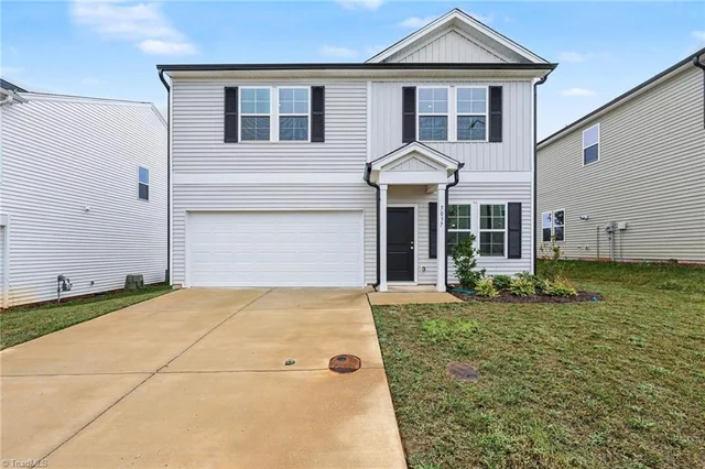 5037 Fallmeade Road, photo 4 of 31