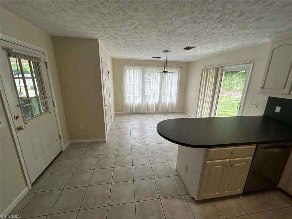 267 S Boyles Street, Pilot Mountain, North Carolina image 6