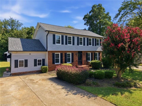 Homes For Sale - 105 Peach Orchard Drive<br/> Greensboro, NC 27455