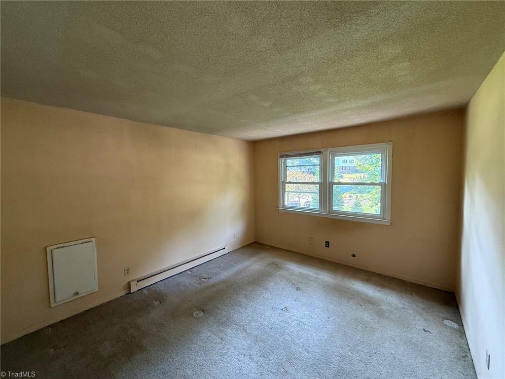 Greensboro, North Carolina 27407, United States, 3 Bedrooms Bedrooms, ,3 BathroomsBathrooms,Residential,Pending,168599