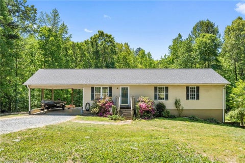 Homes For Sale - 489 Eddinger Road<br/> Thomasville, NC 27360