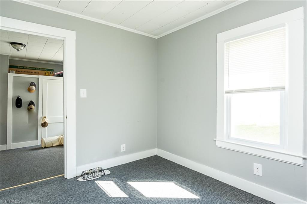 304 Broad Street, Mount Airy, North Carolina image 15