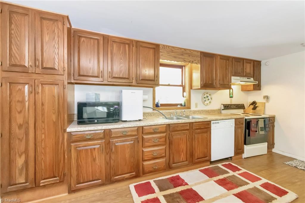 303 Blue Heron Lane, Wilkesboro, North Carolina image 11