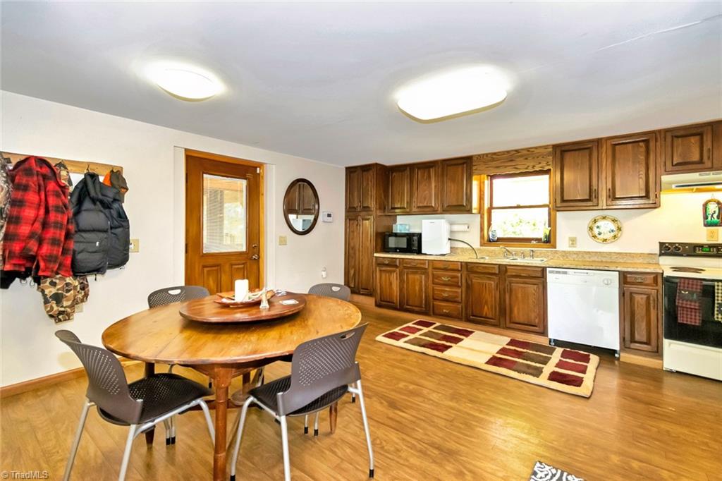 303 Blue Heron Lane, Wilkesboro, North Carolina image 9
