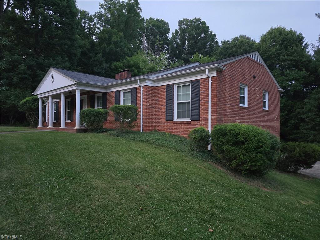 905 Coffey Avenue, North Wilkesboro, North Carolina image 2