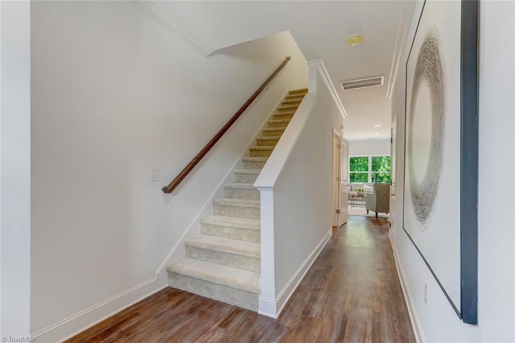 Photo 5 of 22 of 620 Pompano Drive townhome