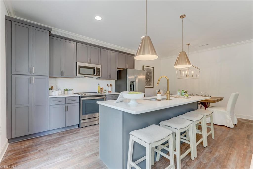 Photo 10 of 22 of 620 Pompano Drive townhome