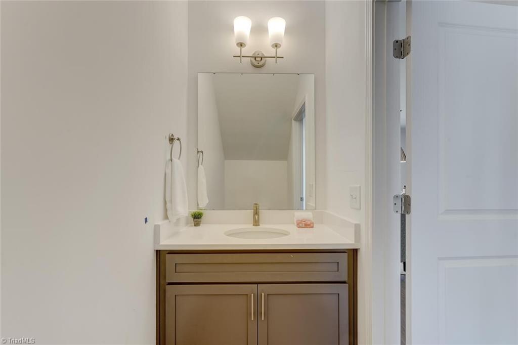 Photo 13 of 22 of 620 Pompano Drive townhome