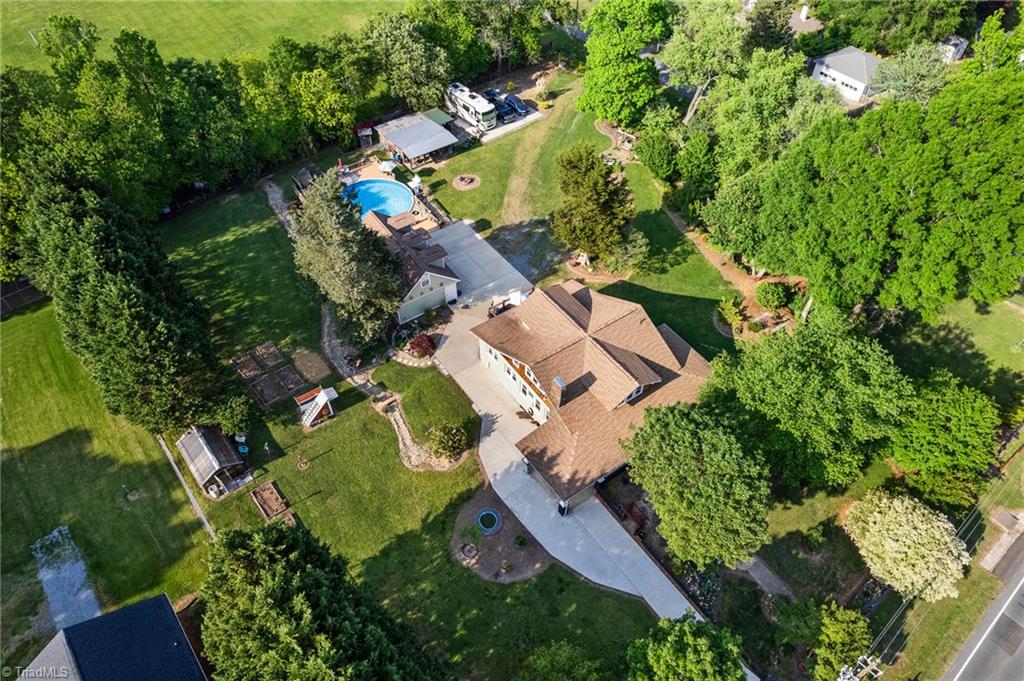 219 E Swannanoa Avenue, Liberty, North Carolina image 45