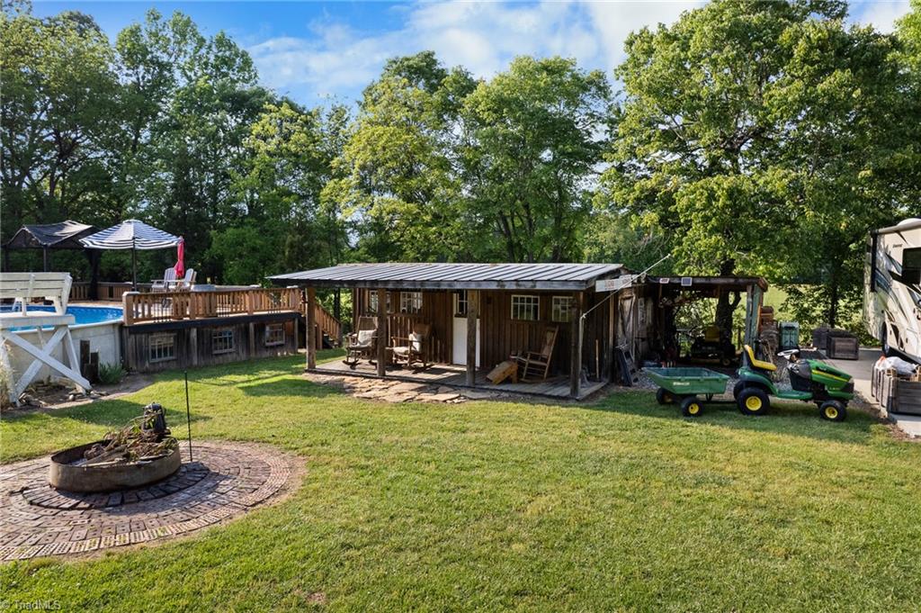 219 E Swannanoa Avenue, Liberty, North Carolina image 38