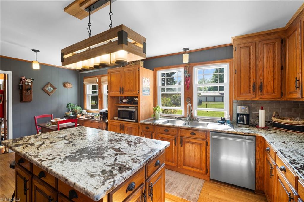 219 E Swannanoa Avenue, Liberty, North Carolina image 15