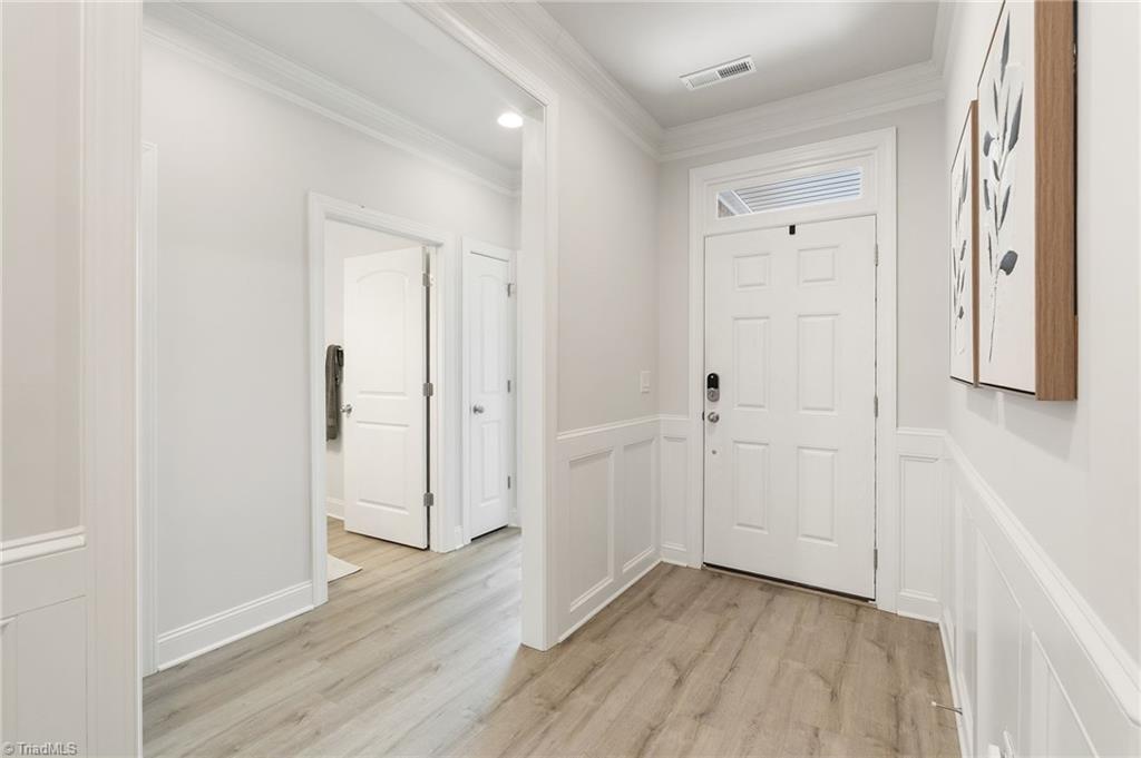 1557 Oakbluffs Drive