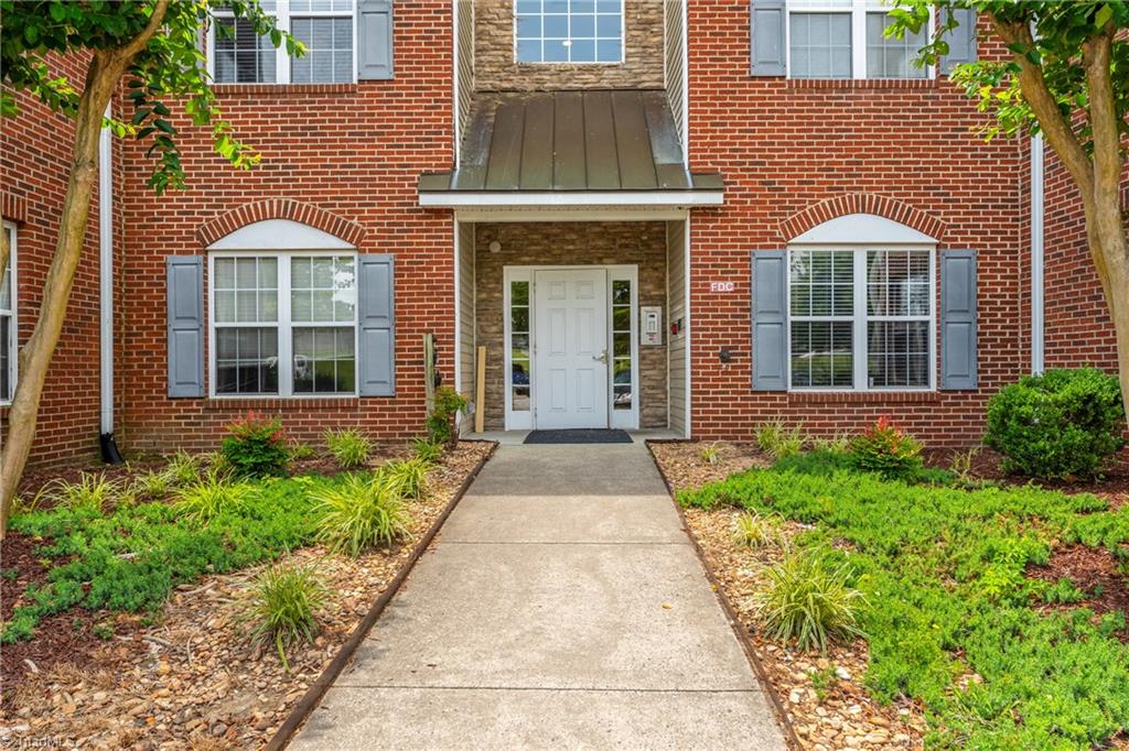 6941 Hanesbrook Circle 204