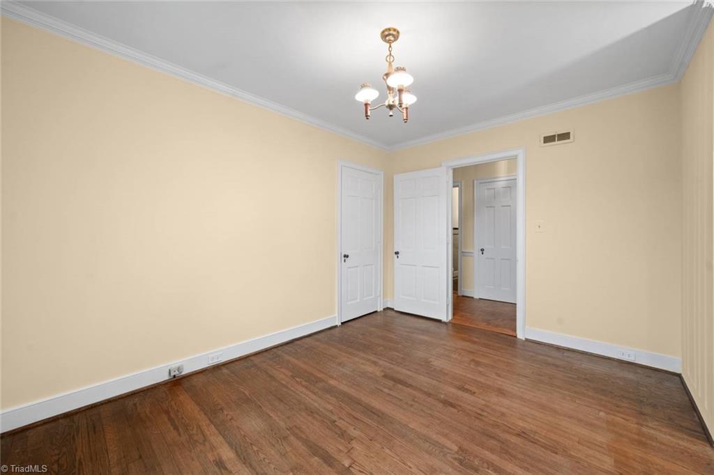 Winston-Salem, North Carolina 27104, United States, 6 Bedrooms Bedrooms, ,3 BathroomsBathrooms,Residential,Pending,138591